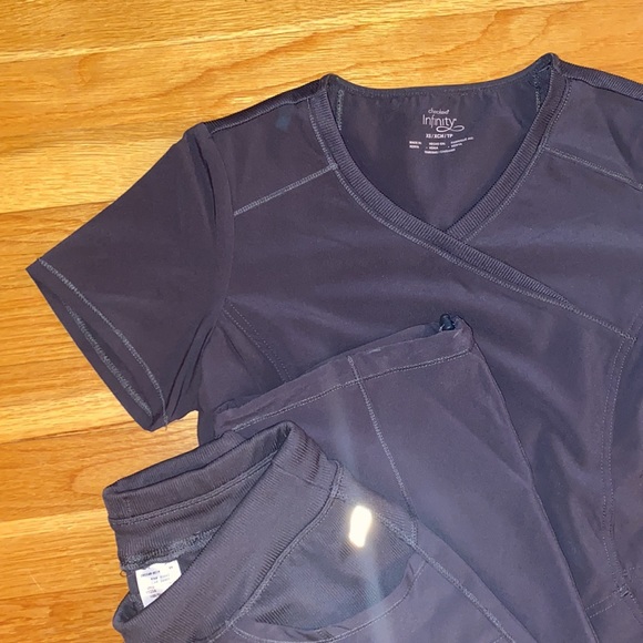 Do Cherokee Infinity Scrubs Run Small at Ruth Messersmith blog